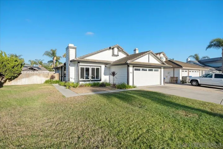 742 Foxwood, Oceanside, California 92057