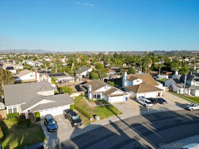 742 Foxwood, Oceanside, California 92057