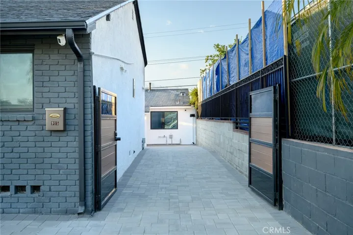 915 Cornell, Burbank, California 91504