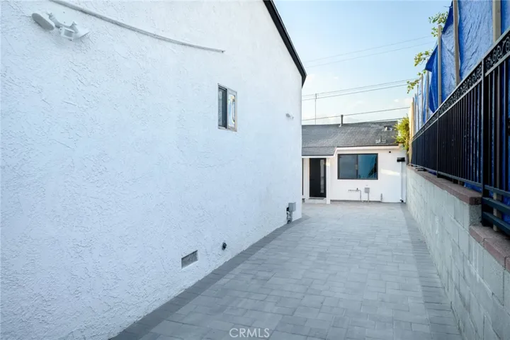915 Cornell, Burbank, California 91504