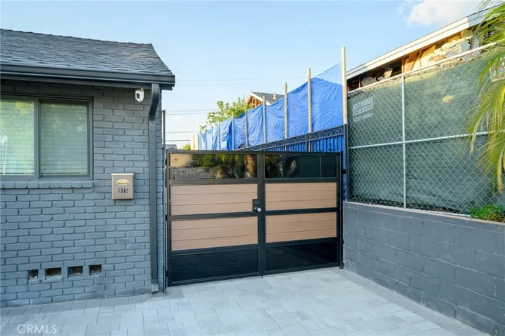 915 Cornell, Burbank, California 91504