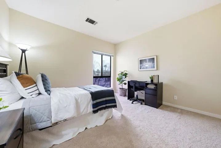 39931 Cedar Boulevard 305, Newark, California 94560