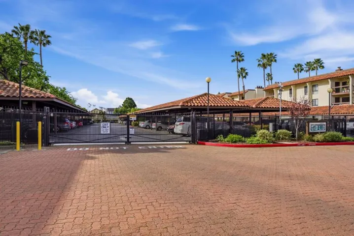 39931 Cedar Boulevard 305, Newark, California 94560