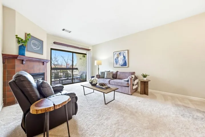 39931 Cedar Boulevard 305, Newark, California 94560