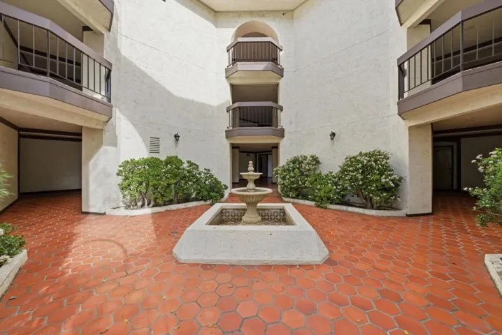 39931 Cedar Boulevard 305, Newark, California 94560