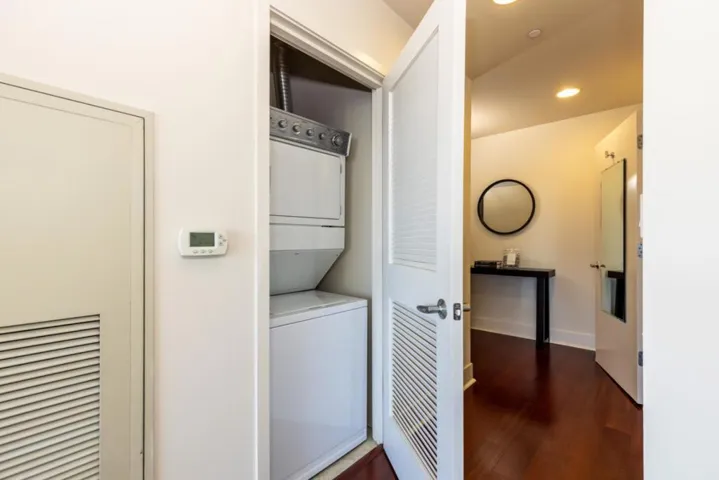 88 E San Fernando Street 1706, San Jose, California 95113