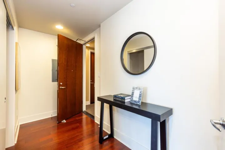 88 E San Fernando Street 1706, San Jose, California 95113