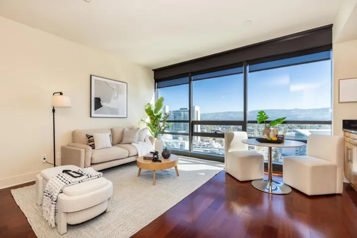 88 E San Fernando Street 1706, San Jose, California 95113