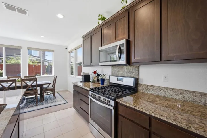 1702 Plumas Drive, Lathrop, California 95330