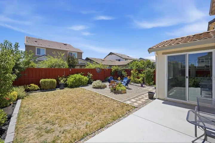 1702 Plumas Drive, Lathrop, California 95330