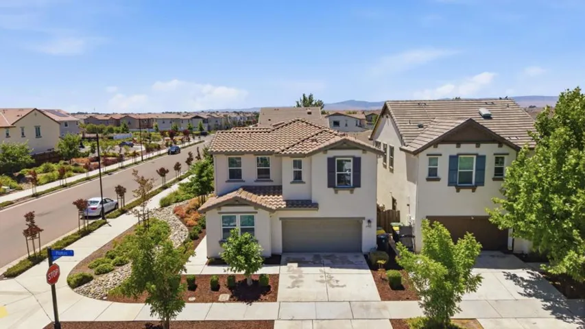 1702 Plumas Drive, Lathrop, California 95330