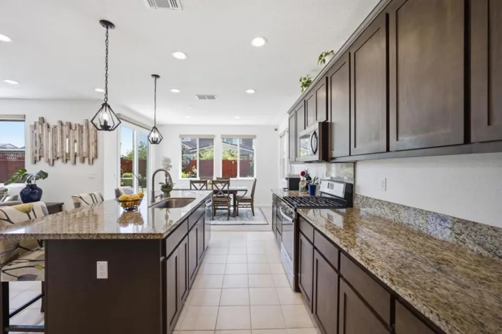 1702 Plumas Drive, Lathrop, California 95330