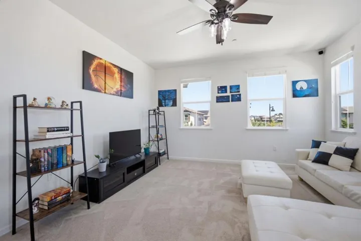 1702 Plumas Drive, Lathrop, California 95330