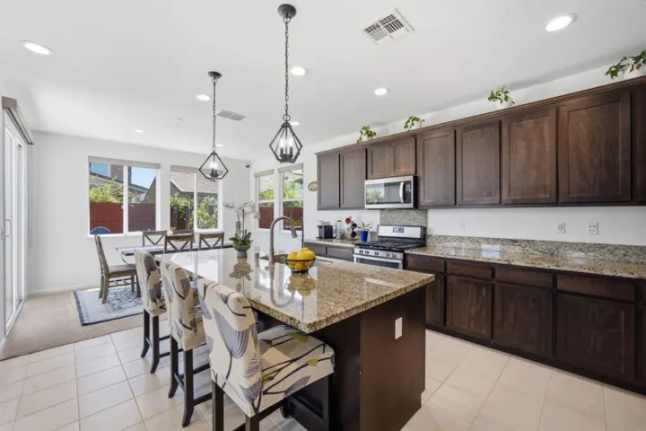 1702 Plumas Drive, Lathrop, California 95330