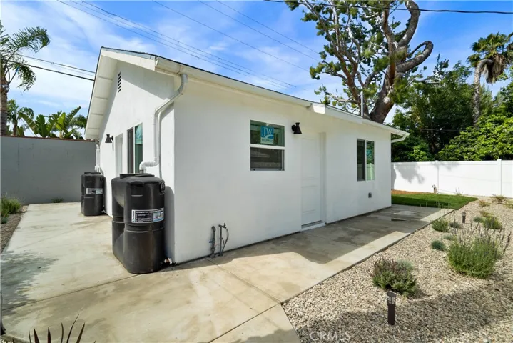 18924 Sylvan Street, Tarzana, California 91335