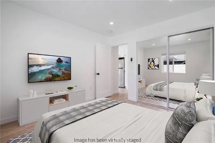 18924 Sylvan Street, Tarzana, California 91335