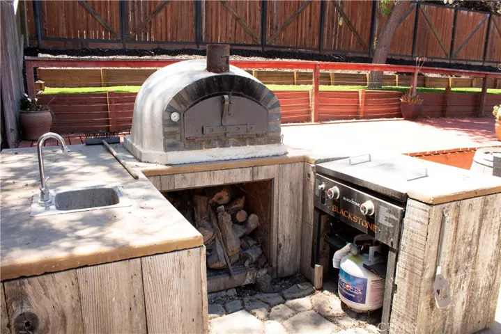 Wood-fire Pizza Oven & Grill