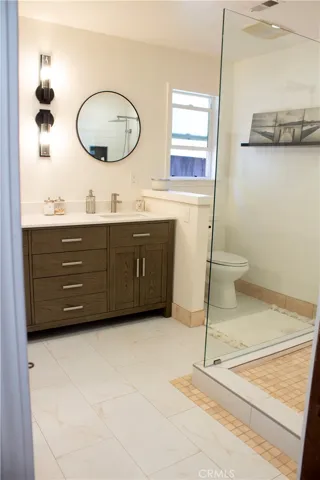 Primary Full Bathroom