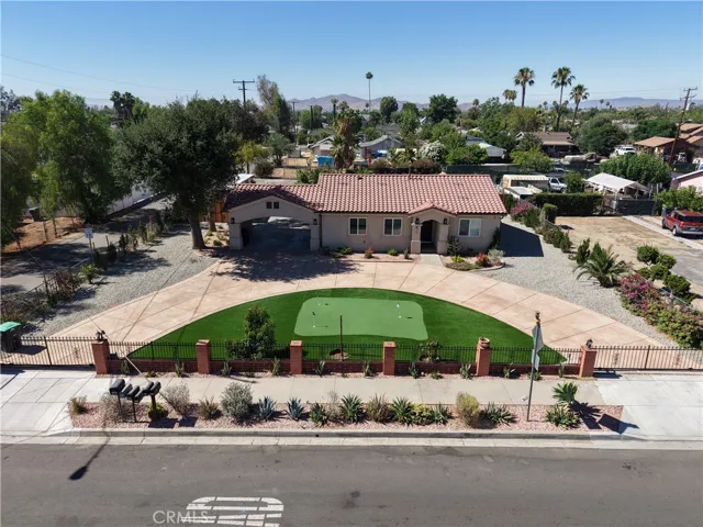 231 W 5th, Perris, California 92570
