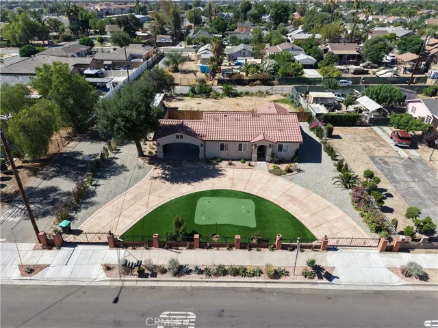 231 W 5th, Perris, California 92570