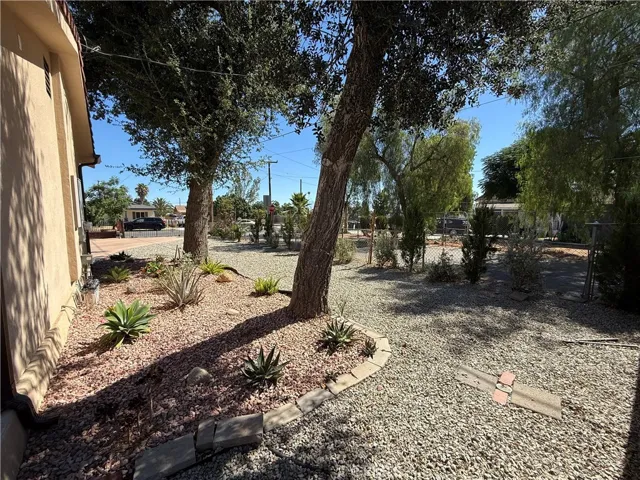 231 W 5th, Perris, California 92570