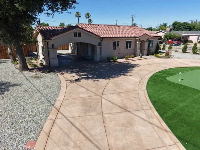 231 W 5th, Perris, California 92570