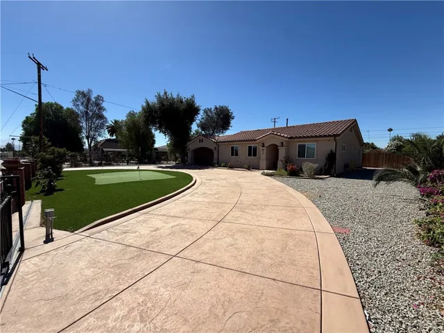 231 W 5th, Perris, California 92570