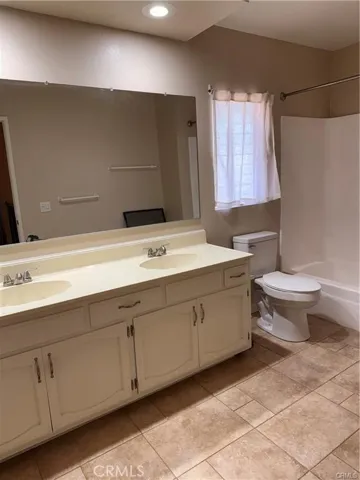 831 Via Mesa Verde, Riverside, California 92507