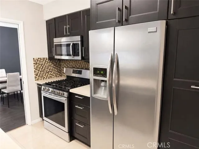 1122 N Louise Street E, Glendale, California 91207