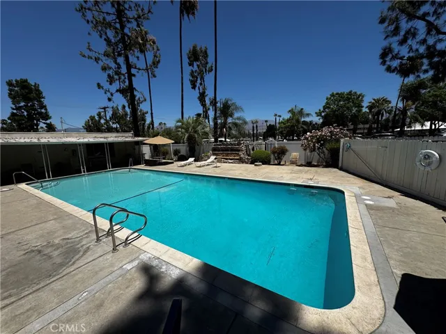 475 E Cypress 300, Redlands, California 92373
