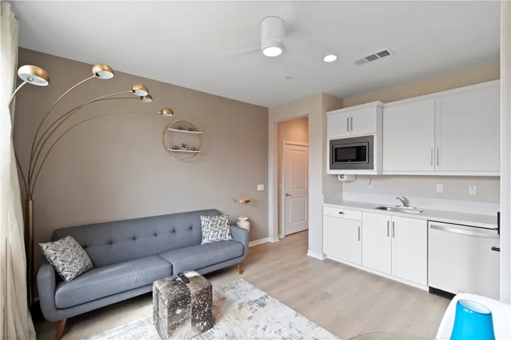 11909 Price, Beaumont, California 92223