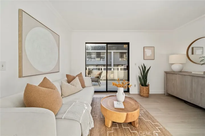 19 Swift Court, Newport Beach, California 92663