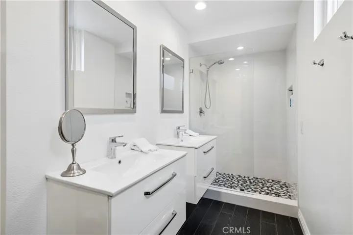 618 Acacia, Corona Del Mar, California 92625