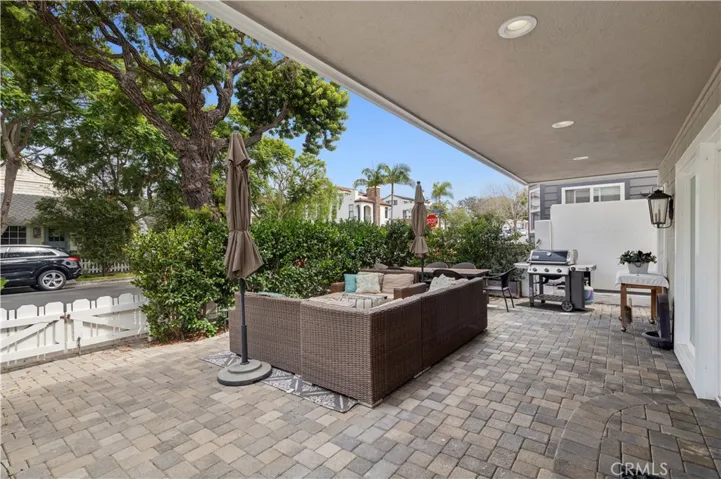 618 Acacia, Corona Del Mar, California 92625