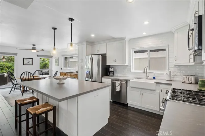 618 Acacia, Corona Del Mar, California 92625
