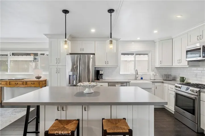 618 Acacia, Corona Del Mar, California 92625