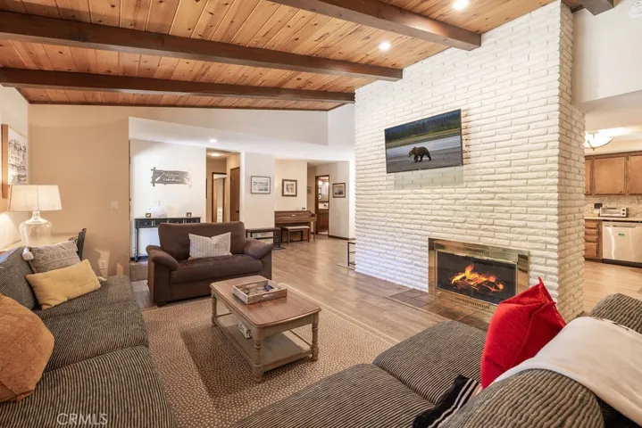 303 Wren Drive, Big Bear Lake, California 92315