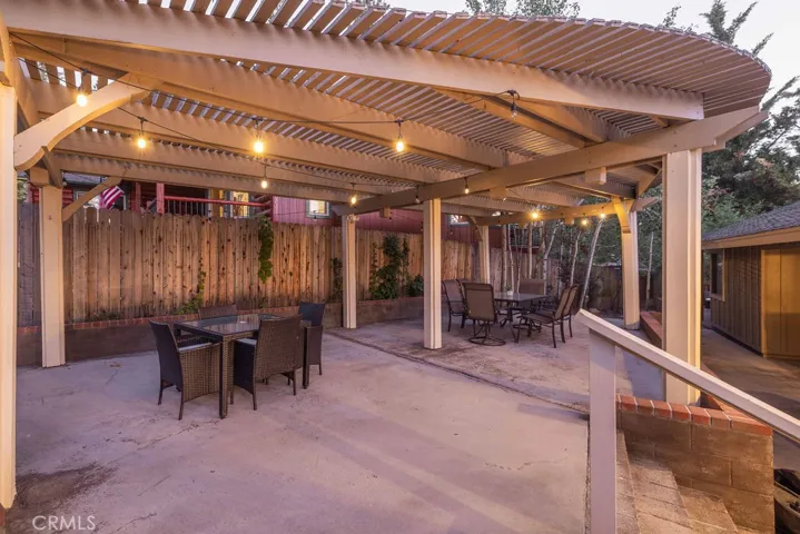 303 Wren Drive, Big Bear Lake, California 92315