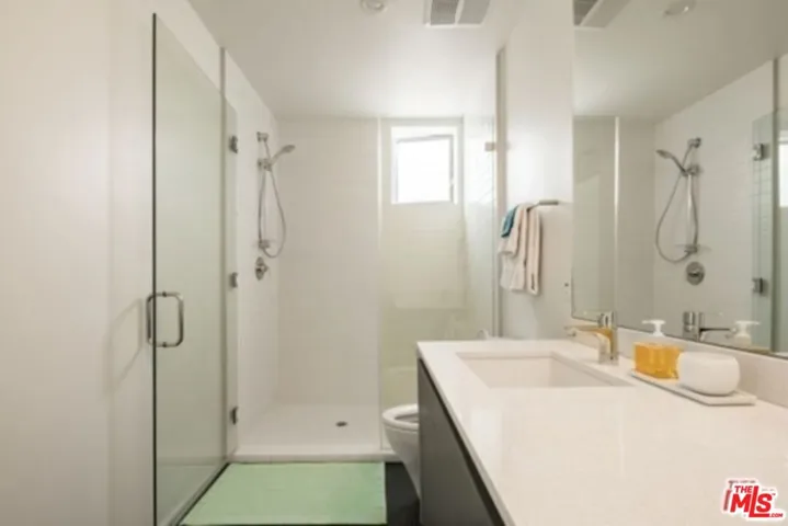 1038 S Mariposa Avenue 01, Los Angeles, California 90006