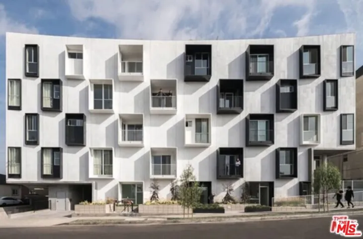 1038 S Mariposa Avenue 01, Los Angeles, California 90006