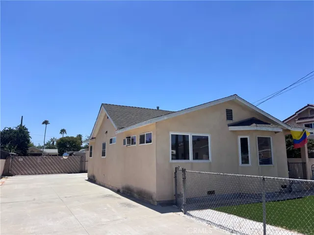 546 E 220th, Carson, California 90745