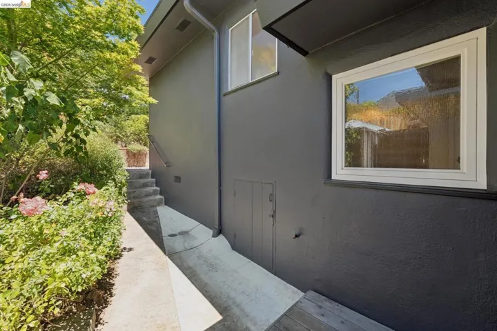 4050 Norton Ave, Oakland, California 94602