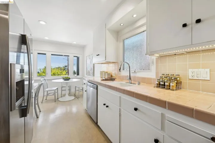 4050 Norton Ave, Oakland, California 94602