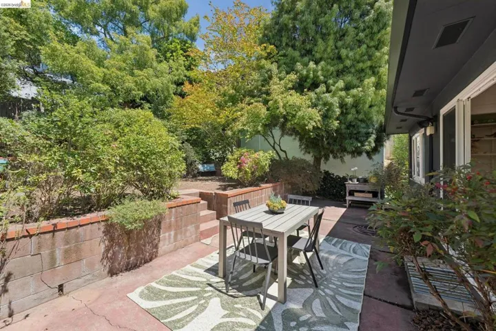 4050 Norton Ave, Oakland, California 94602