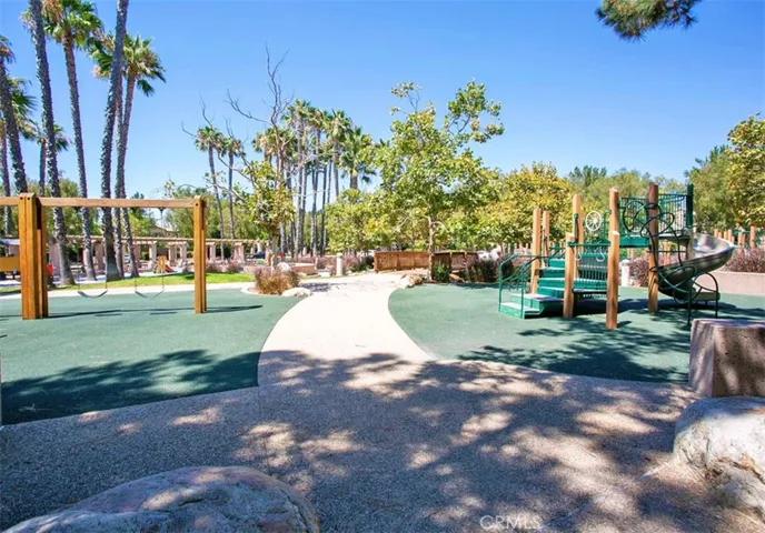 20 Leucadia, Irvine, California 92602