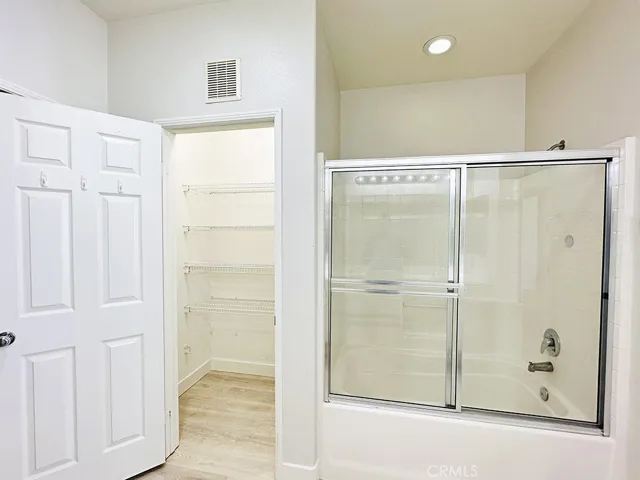 20 Leucadia, Irvine, California 92602