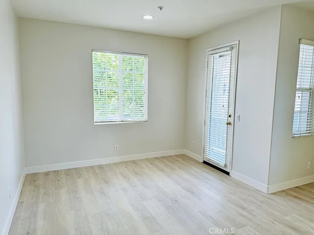 20 Leucadia, Irvine, California 92602