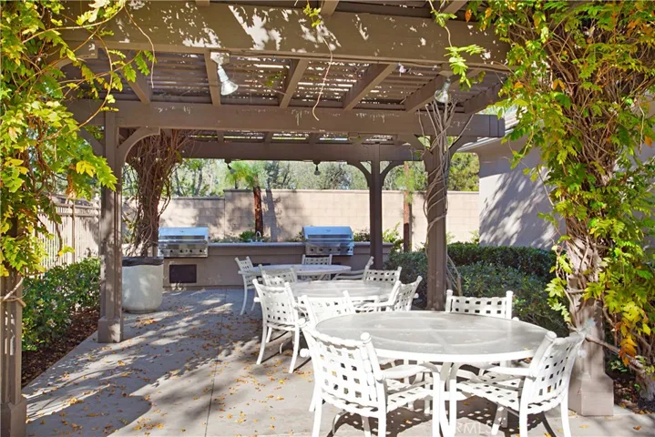 20 Leucadia, Irvine, California 92602