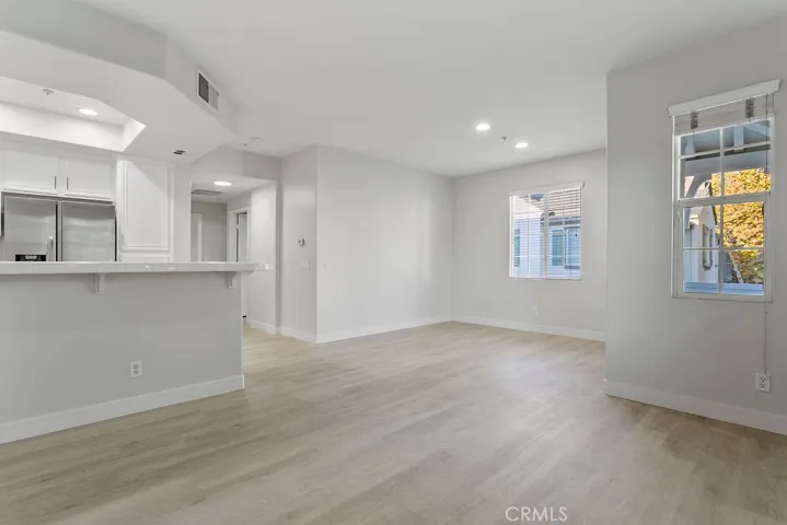 20 Leucadia, Irvine, California 92602