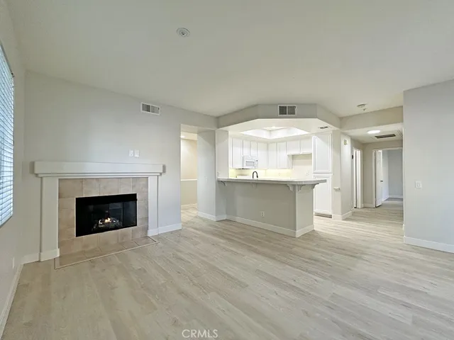 20 Leucadia, Irvine, California 92602